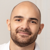 Катюшин Сергей Сергеевич, стоматолог-хирург