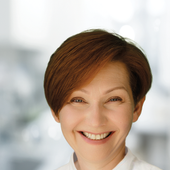 Елесина (Буяло) Евгения Владимировна, стоматолог-хирург