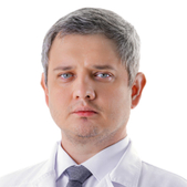 Петров Вячеслав Валерьевич, офтальмолог-хирург