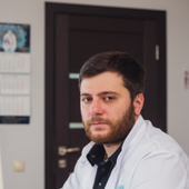 Казарьян Мартик Сергеевич, пластический хирург