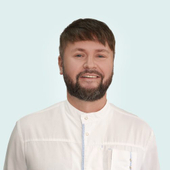 Гусев Роман Юрьевич, стоматолог-терапевт