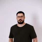 Шапошников Роман Сергеевич, стоматолог-терапевт