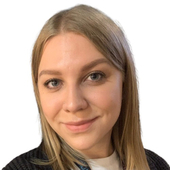 Гурова (Калинина) Анна Олеговна, ортодонт