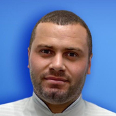 Сафаров Мустафа Илимдарович, стоматолог-терапевт