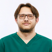 Барабаш Артём Владимирович, стоматолог-терапевт