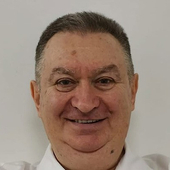 Коган Яков Александрович, стоматолог-терапевт