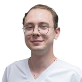 Лахвич Александр Сергеевич, стоматолог-терапевт