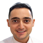 Варданян Агван Артурович, стоматолог-терапевт