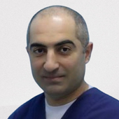 Назарян Ваге Робертович, стоматолог-терапевт