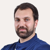 Даурбеков Ислам Исропилович, стоматолог-хирург