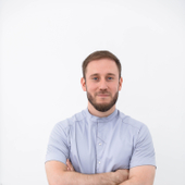 Халидов Руслан Омарович, стоматолог-терапевт