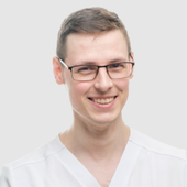 Денисов Андрей Юрьевич, стоматолог-хирург