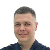 Комаров Максим Григорьевич, челюстно-лицевой хирург