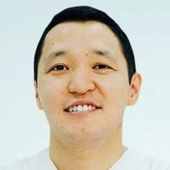 Ширеторов Эдуард Бадмажапович, стоматолог-терапевт