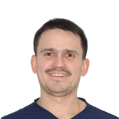 Лащенов Павел Владимирович, стоматолог-хирург