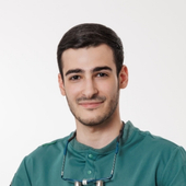 Маркарян Григорий Азатович, стоматолог-терапевт