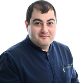 Хазарян Олег Ованесович, офтальмолог