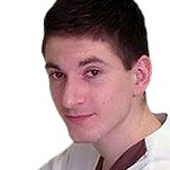 Яковлев Павел Геннадьевич, стоматолог-терапевт