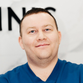 Уртенов Руслан Абрекович, стоматолог-хирург