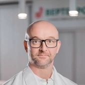 Вейраух Иван Викторович, массажист