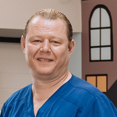 Супрунов Олег Владимирович, стоматолог-терапевт