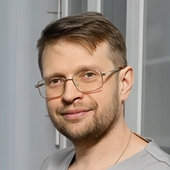 Апацкий Алексей Валерьевич, стоматолог-ортопед