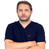 Барабаш Артем Владимирович, стоматолог-терапевт