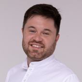 Ахмадеев Ильдар Ирекович, стоматолог-терапевт