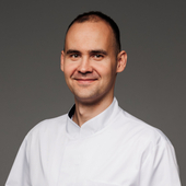 Игнатенко Иван Николаевич, пластический хирург