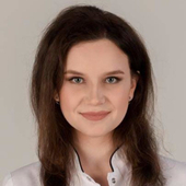 Илюшина (Назарова) Лидия Андреевна, стоматолог-терапевт