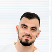 Падюков Юрий Евгеньевич, стоматолог-терапевт