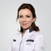 Стожарова Людмила Вадимовна, врач-косметолог