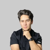 Хаётов Адисон Пулодович, стоматолог-терапевт