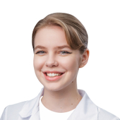 Акбулатова Мария Денисовна, стоматолог-терапевт