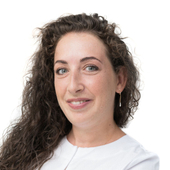 Фирсова Майя Александровна, стоматолог-терапевт