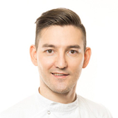 Махиянов Артур Ильдарович, дерматолог-онколог