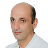 Барсегян Арсен Ашотович, стоматолог-хирург