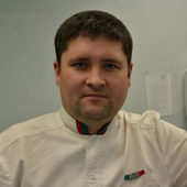 Южаков Евгений Александрович, стоматолог-терапевт