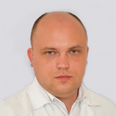 Исаков Владислав Олегович, офтальмолог-хирург