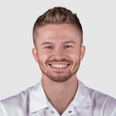 Кривопалов Данил Романович, стоматолог-терапевт