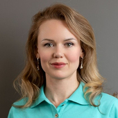 Нуждина Анна Александровна, стоматолог-терапевт