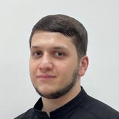 Усманов Алихан Ильясович, стоматолог-терапевт