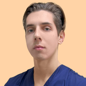 Девочкин Егор Евгеньевич, имплантолог