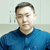 Будаев Леонид Борисович, стоматолог-терапевт