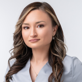 Алексеева Алиса Владиславовна, стоматолог-терапевт