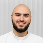 Карибов Илья Георгиевич, стоматолог-хирург