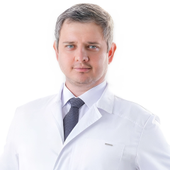 Петров Вячеслав Валерьевич, офтальмолог