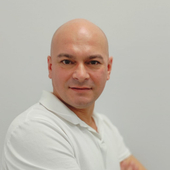 Лаврысь Виталий Семенович, стоматолог-терапевт