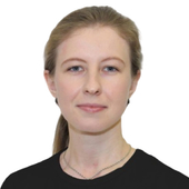 Павлуженкова Алина Амырбиевна, стоматолог-терапевт