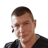 Теленик Олег Игоревич, стоматолог-хирург